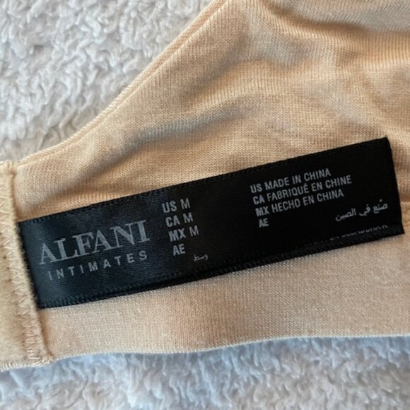 NWT Macy's Alfani Ivory Bralette Bra Size Medium 34B 34C Minimalist NEW $20 - Picture 4 of 4